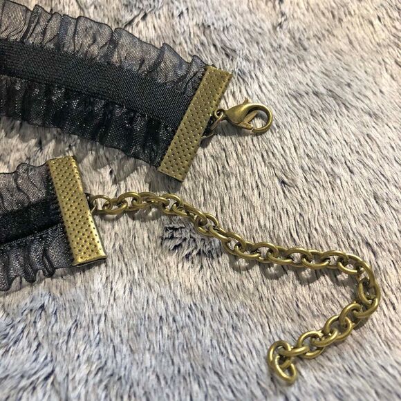 Gothic Black Skull Choker Antique Bronze 3D Charm Stretch Velvet Ribbon Necklace - Picture 7 of 7